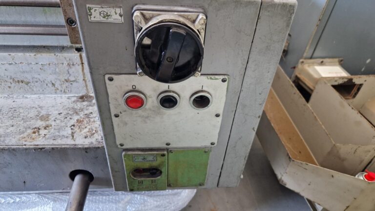 D560 KERN 1975